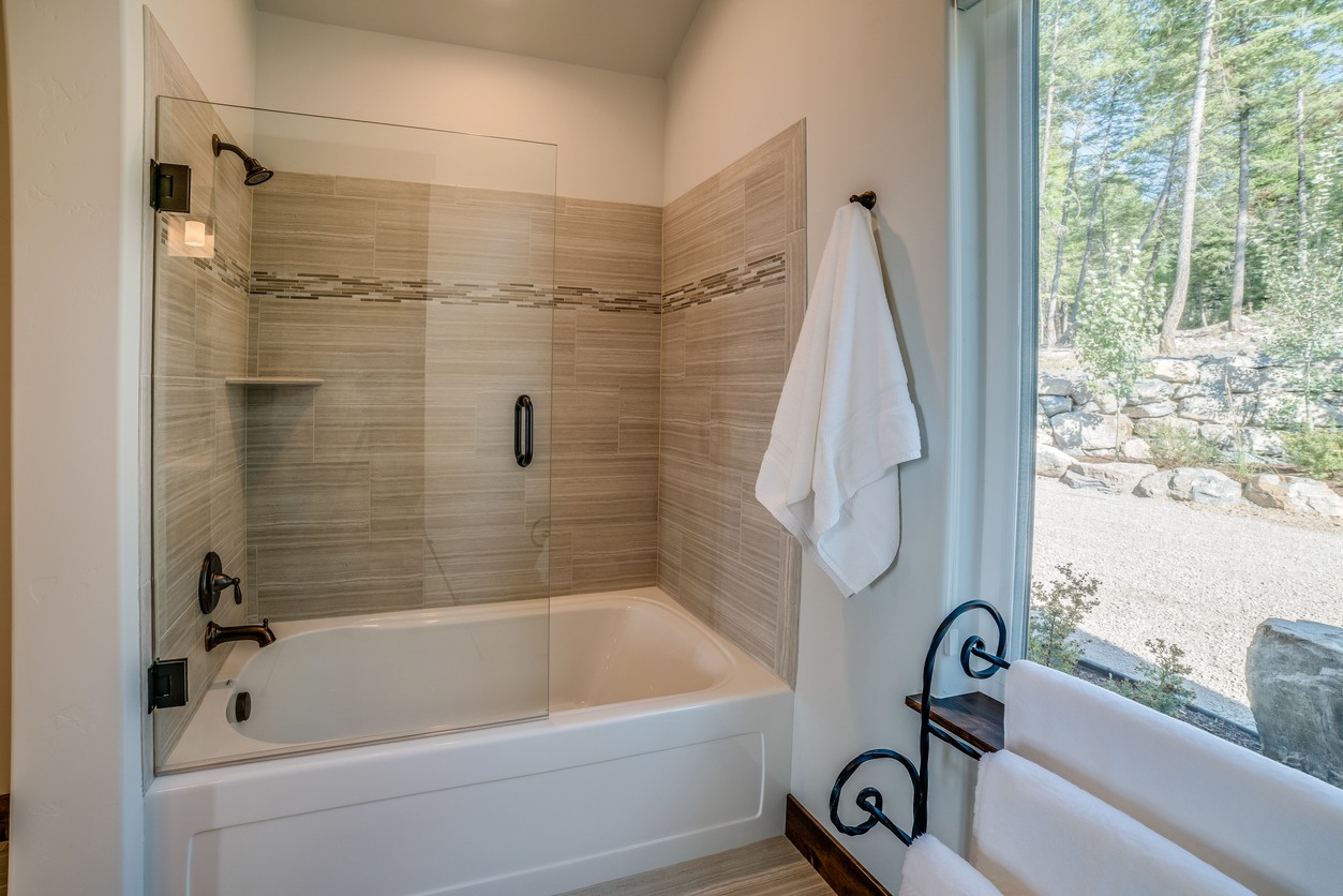 Shower & Tub Repair in Fruit Heights